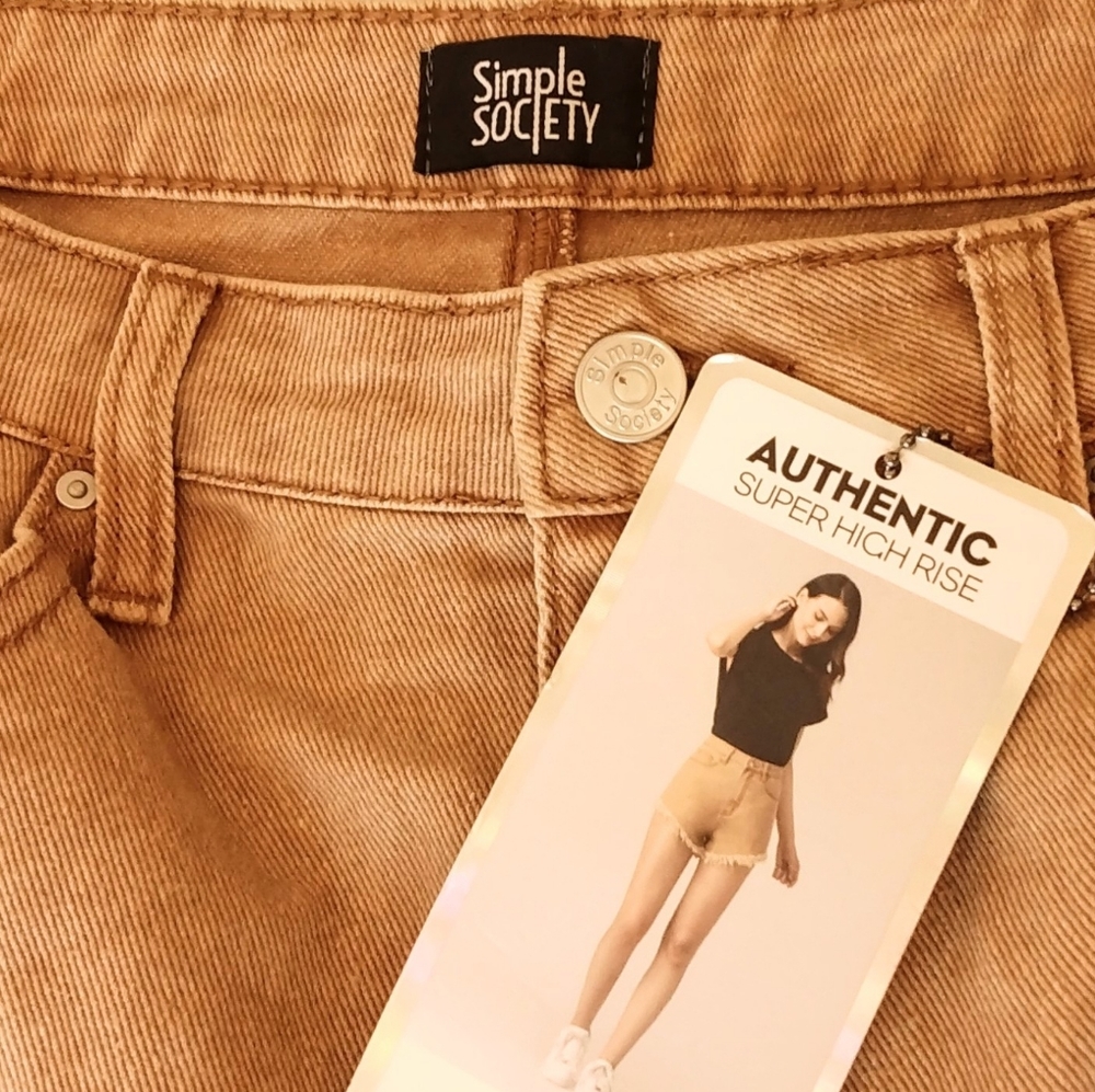 NWT Simple Society juniors/women frayed hem shorts, 11/30 - Picture 8 of 9